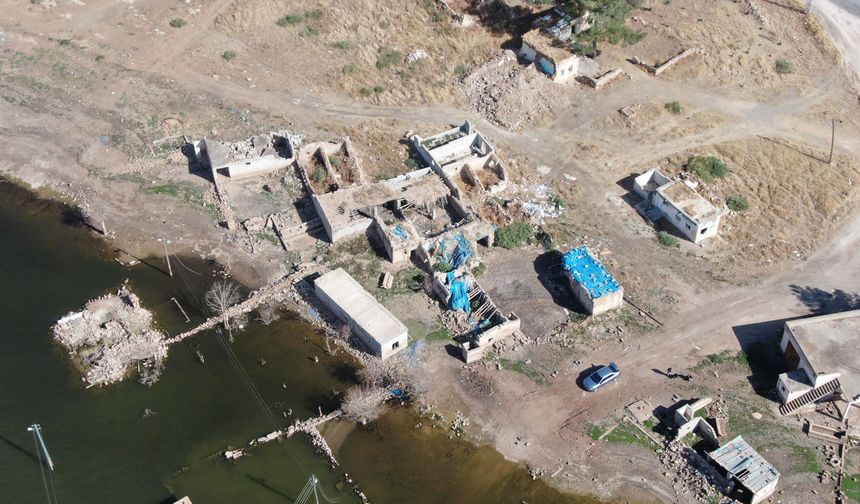 Gaziantep'te Sular Altındaki Köy Balıkçıların Akınına Uğradı