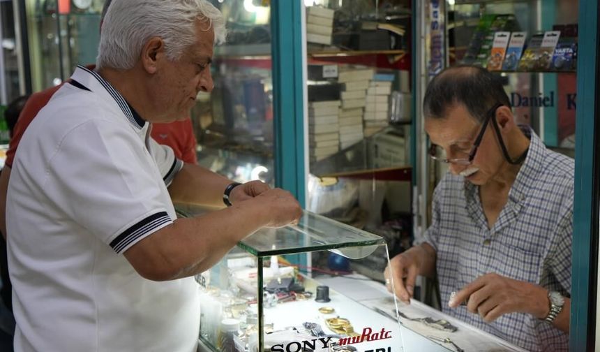 Gaziantep’te zamana direnen saat ustası