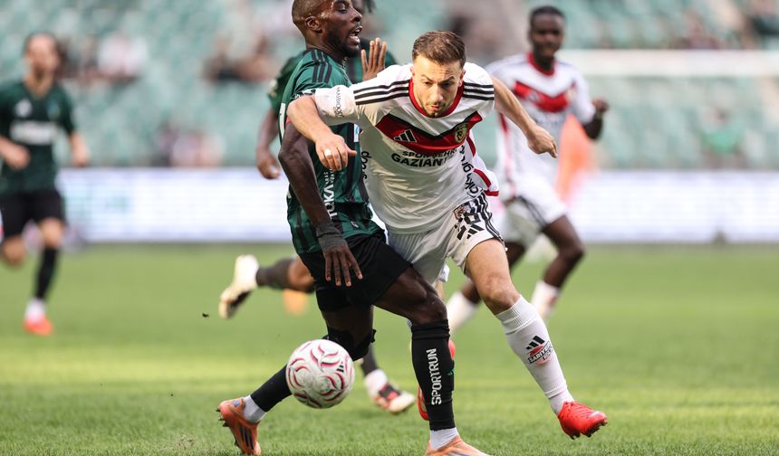 Halil Dervişoğlu Kocaelispor maçında tepki çekti
