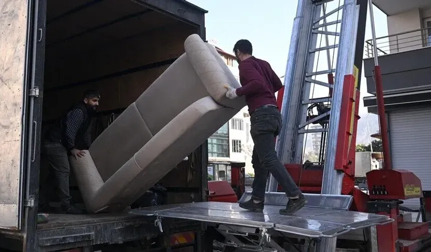 Nakliyeciler Ayakta Kalmakta Zorlanıyor