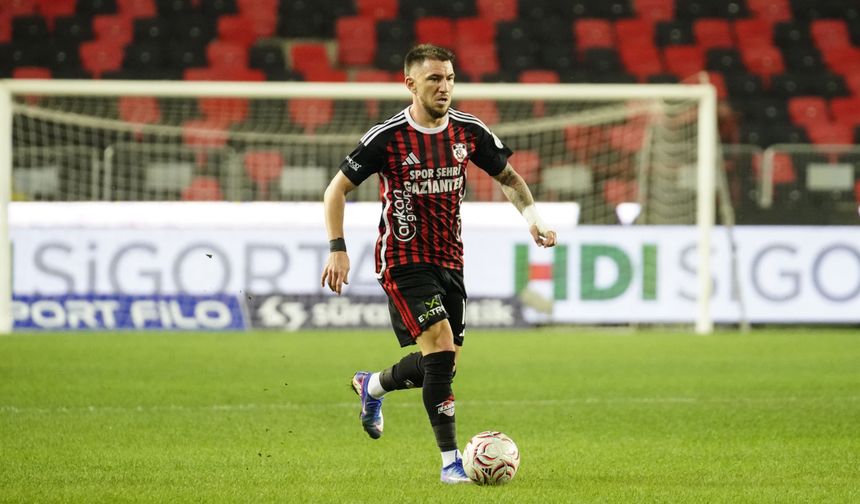 Sorescu’nun kaçırdığı gol şaşırttı