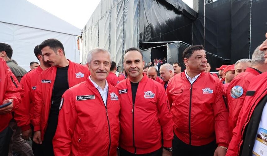 Tahmazoğlu TEKNOFEST Güneydoğu'da Gençlerle Buluştu