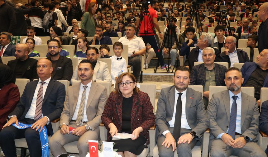 Gaziantep’te spor kulüplerine maddi destek