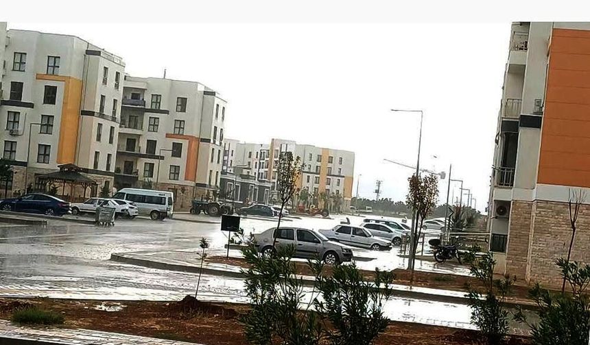 Araban'da Sağanak Yağış Hayatı Olumsuz Etkiledi
