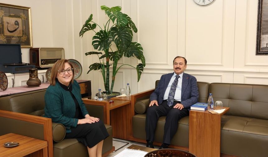 Veysel Eroğlu'ndan Fatma Şahin'e Ziyaret