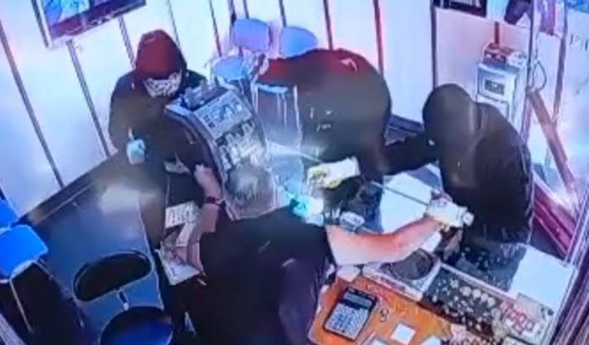 Gaziantep’te Kuyumcu Soygununun Şoke Eden Görüntüleri Ortaya Çıktı