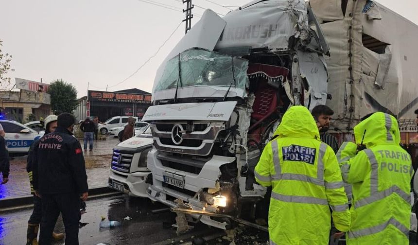 Nizip’te Zincirleme Trafik Kazası