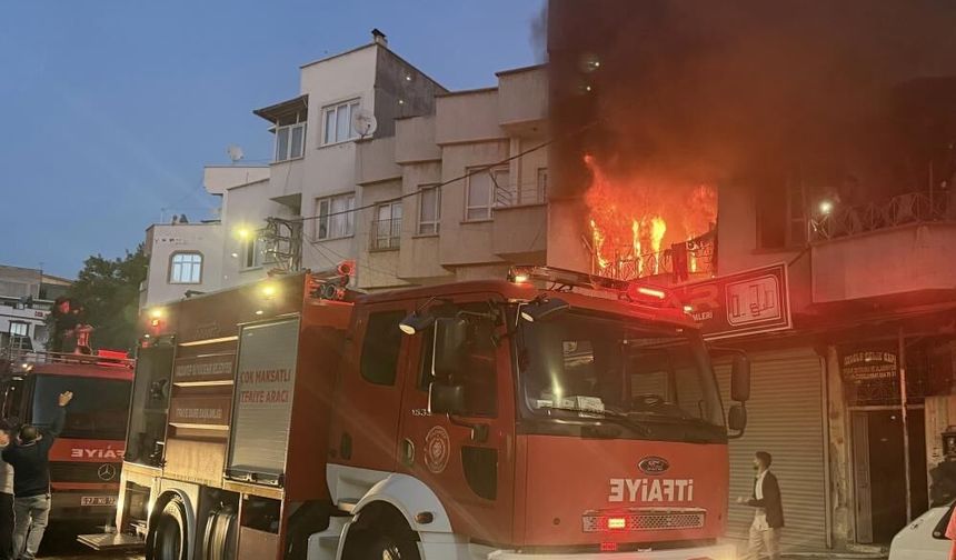 Yangından Aile Son Anda Kurtuldu