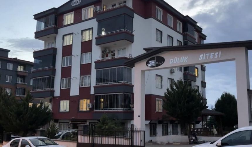 Gaziantep'te Yürek Burkan Olay: Aile Boyu Pencereden Atladılar