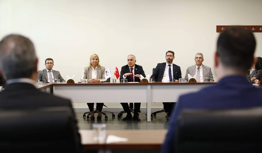 GAÜN'de Hukuk Fakültesinin Geleceği Görüşüldü