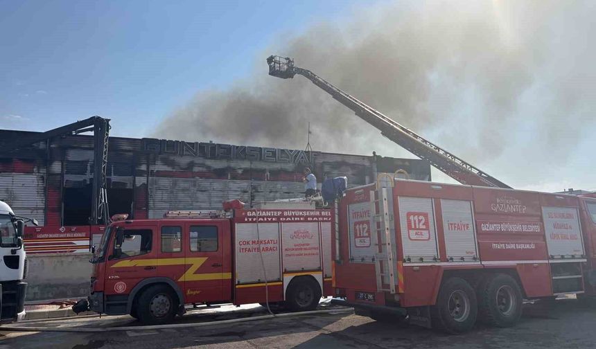 Gaziantepli Fabrikatör Kendi Fabrikasını Yaktırdı