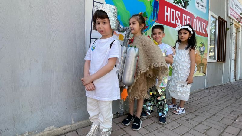 Deprem bölgesinde Dünya Çevre Günü kutlandı