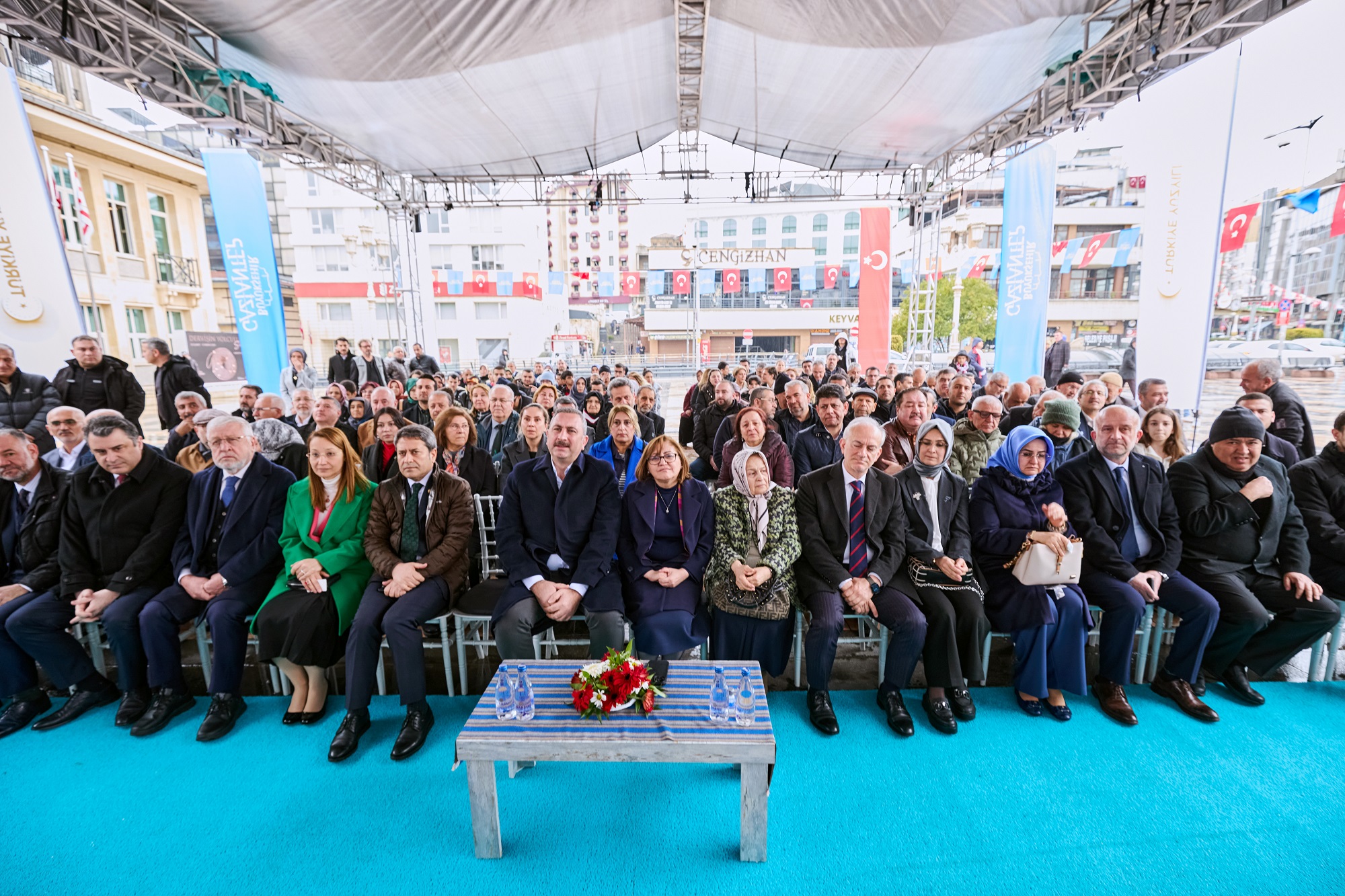 İli̇m, Kültür Ve Sanat İnsani Kahraman Emmi̇oğlu’nun İsmi̇ Gazi̇antep Sanat Merkezi̇’nde Yaşayacak (2)