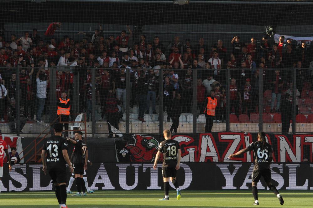 Pendikspor - Gaziantep FK maçında neler oldu. İşte objektiflere yansıyan o anlar?