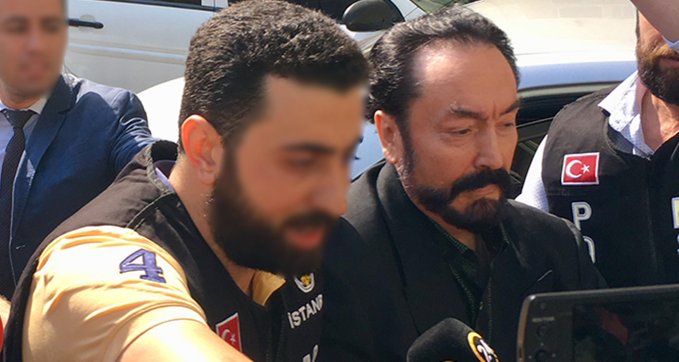 Adnan Oktar’ın ‘Güncel Yapılanma’ Davasında Ara Karar 4 Sanığın Tahliyesine Karar Verildi