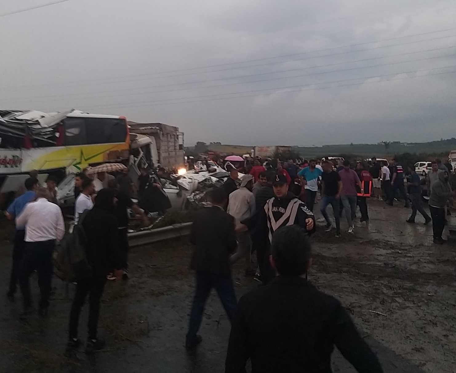 Mersin Gaziantep Tag Otoyolunda Zincirleme Trafik Kazası Çok Sayıda Ölü Ve Yaralı