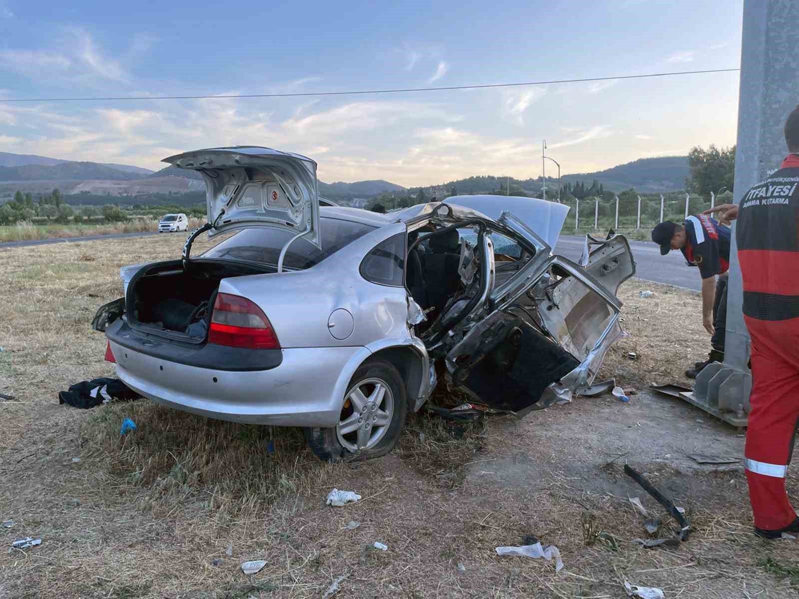 Muğla Yatağan Turgut Kavşağı Tek Taraflı Kazası 1’Si Ağır 4 Kişi Yaralandı