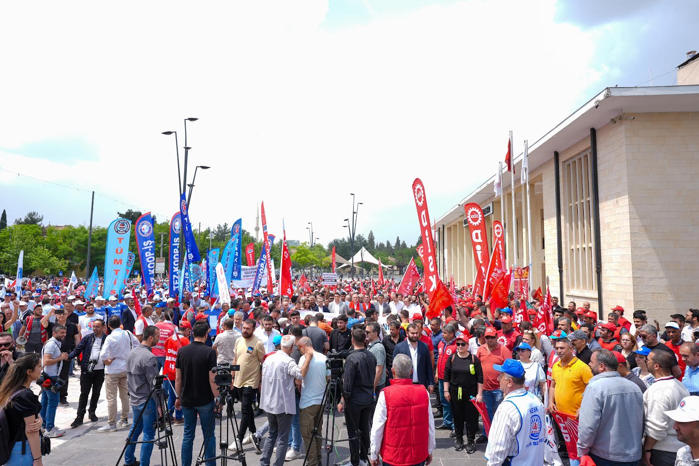 Yaşasın 1 Mayıs0 3