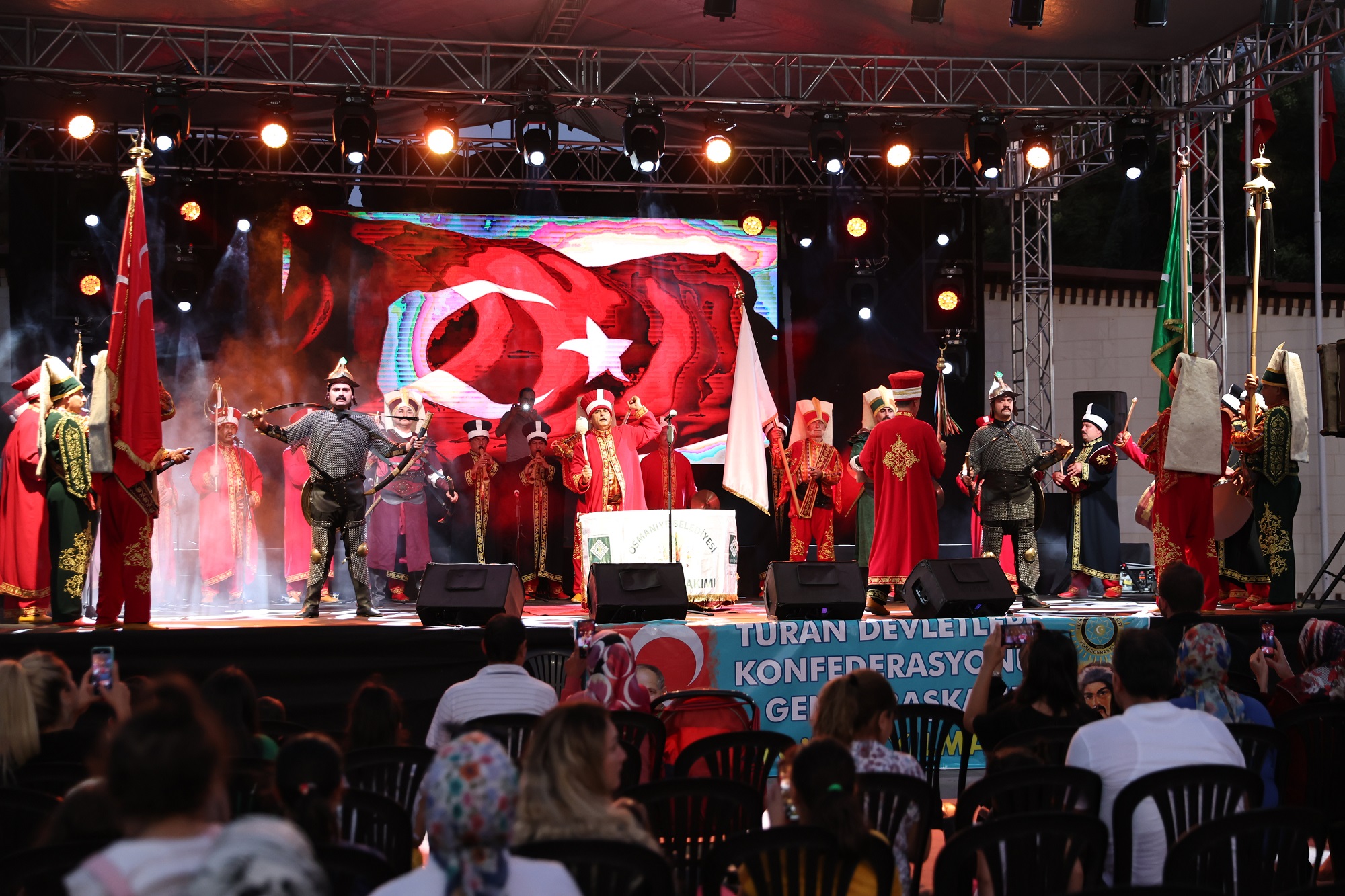 8. Hemşehri̇ Dernekleri̇ Festi̇vali̇ Başliyor (1)