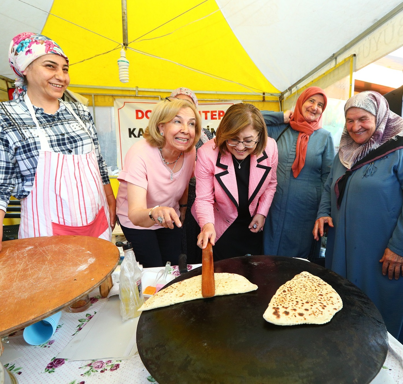 8. Hemşehri̇ Dernekleri̇ Festi̇vali̇ Başliyor (3)