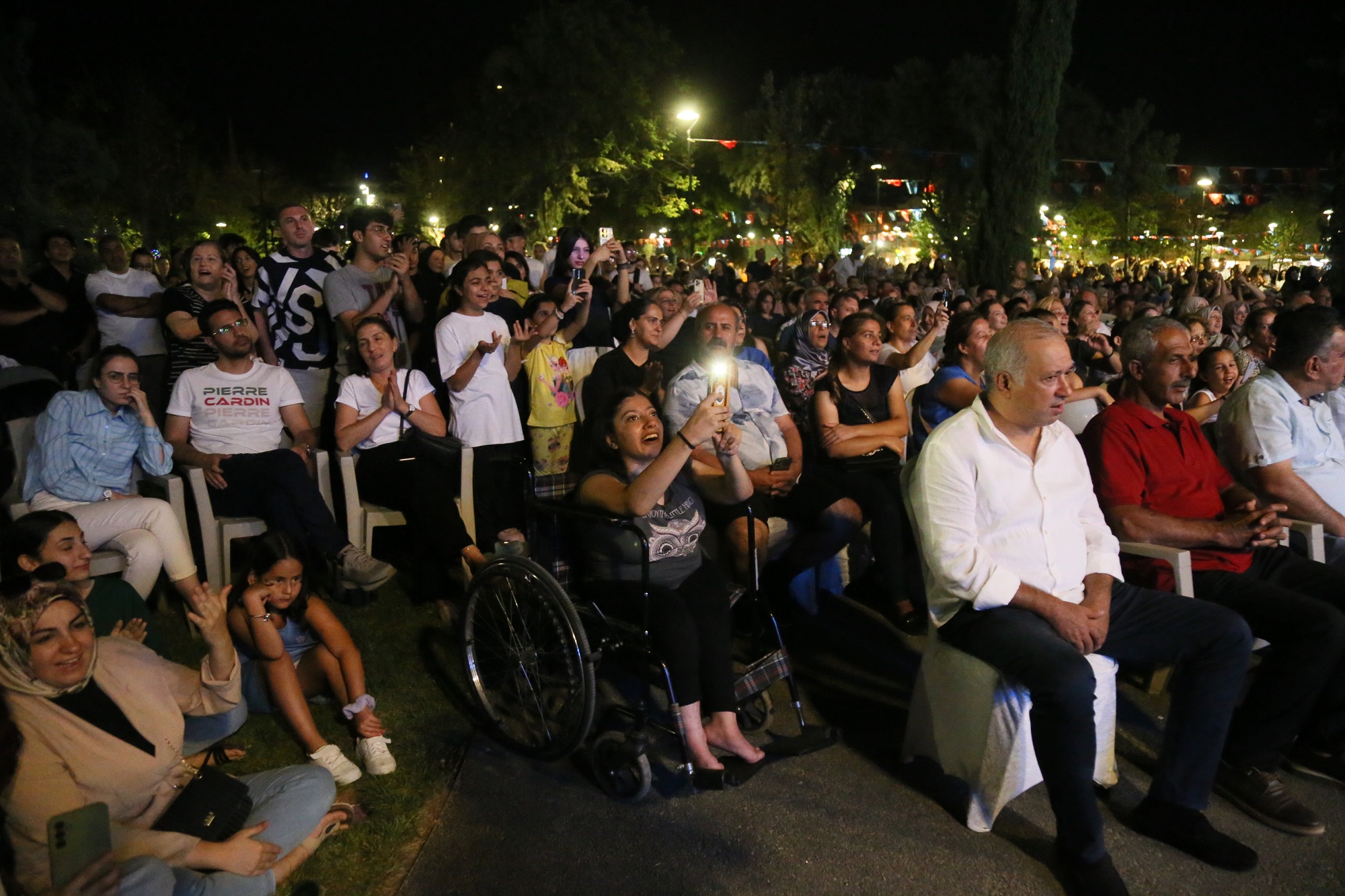 Hemşehri̇ Dernekleri̇ Festi̇vali̇’nde İhsan Güvenç Rüzgari Esti̇ (5)