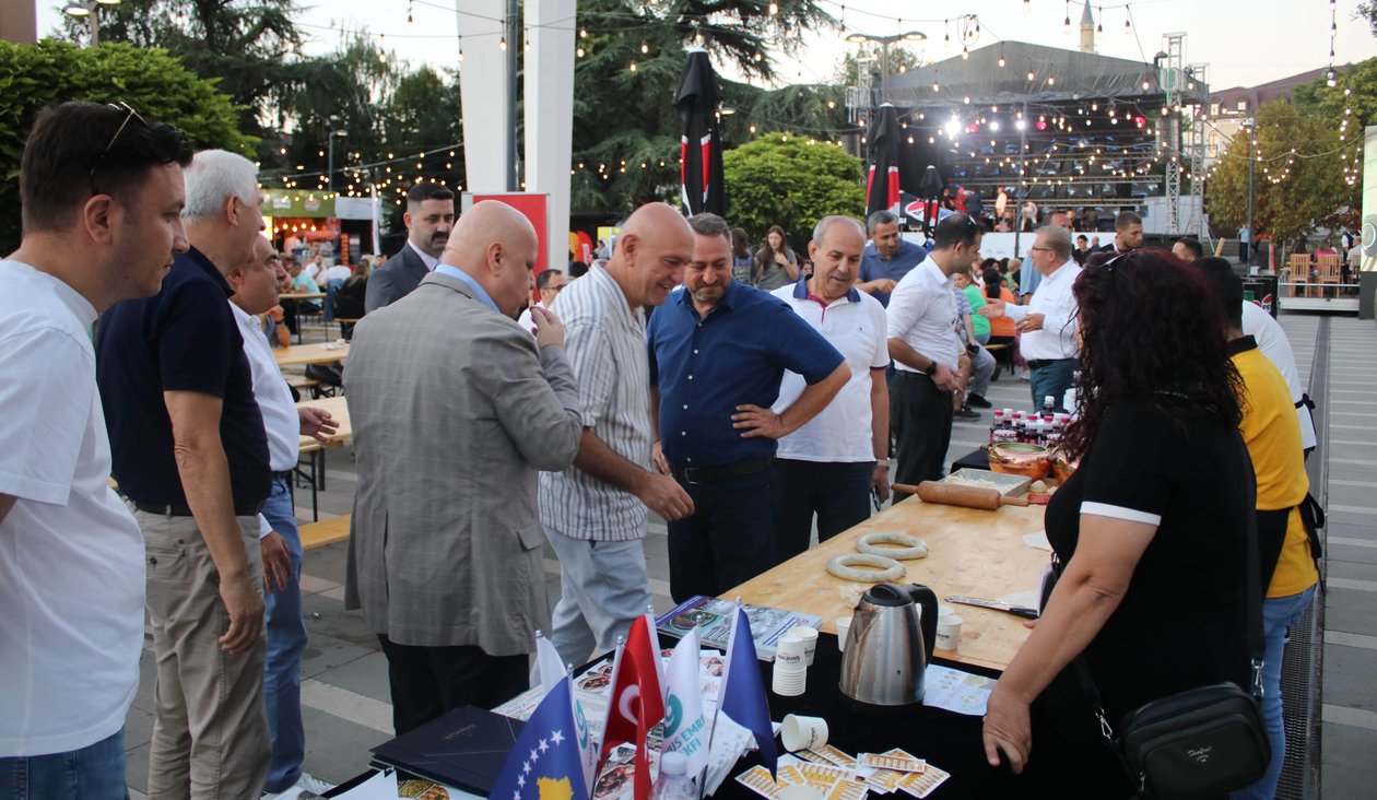 Kosova’da Gastronomi̇ Festi̇vali̇nde Türki̇ye Rüzgari 02