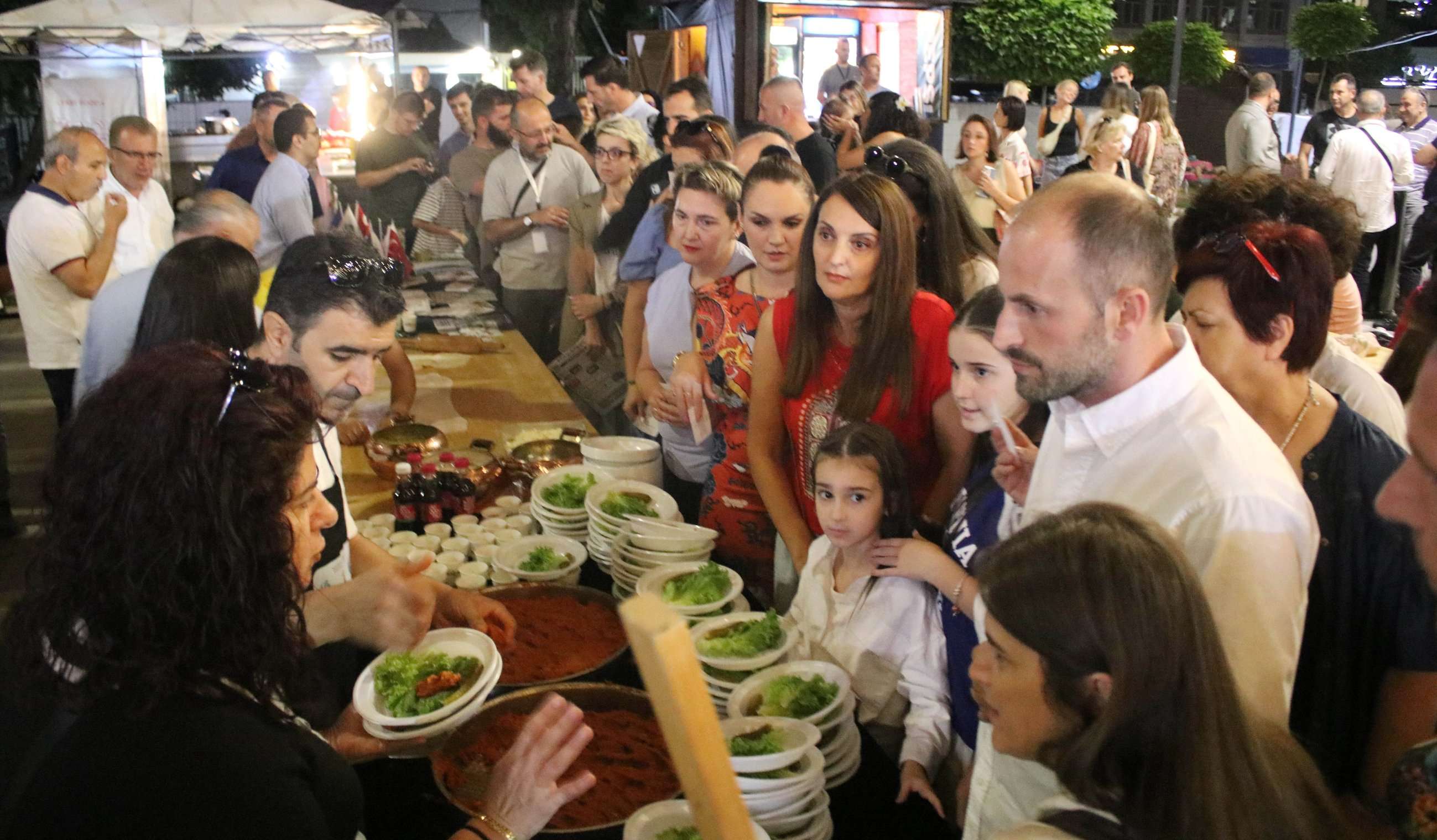 Kosova’da Gastronomi̇ Festi̇vali̇nde Türki̇ye Rüzgari 6