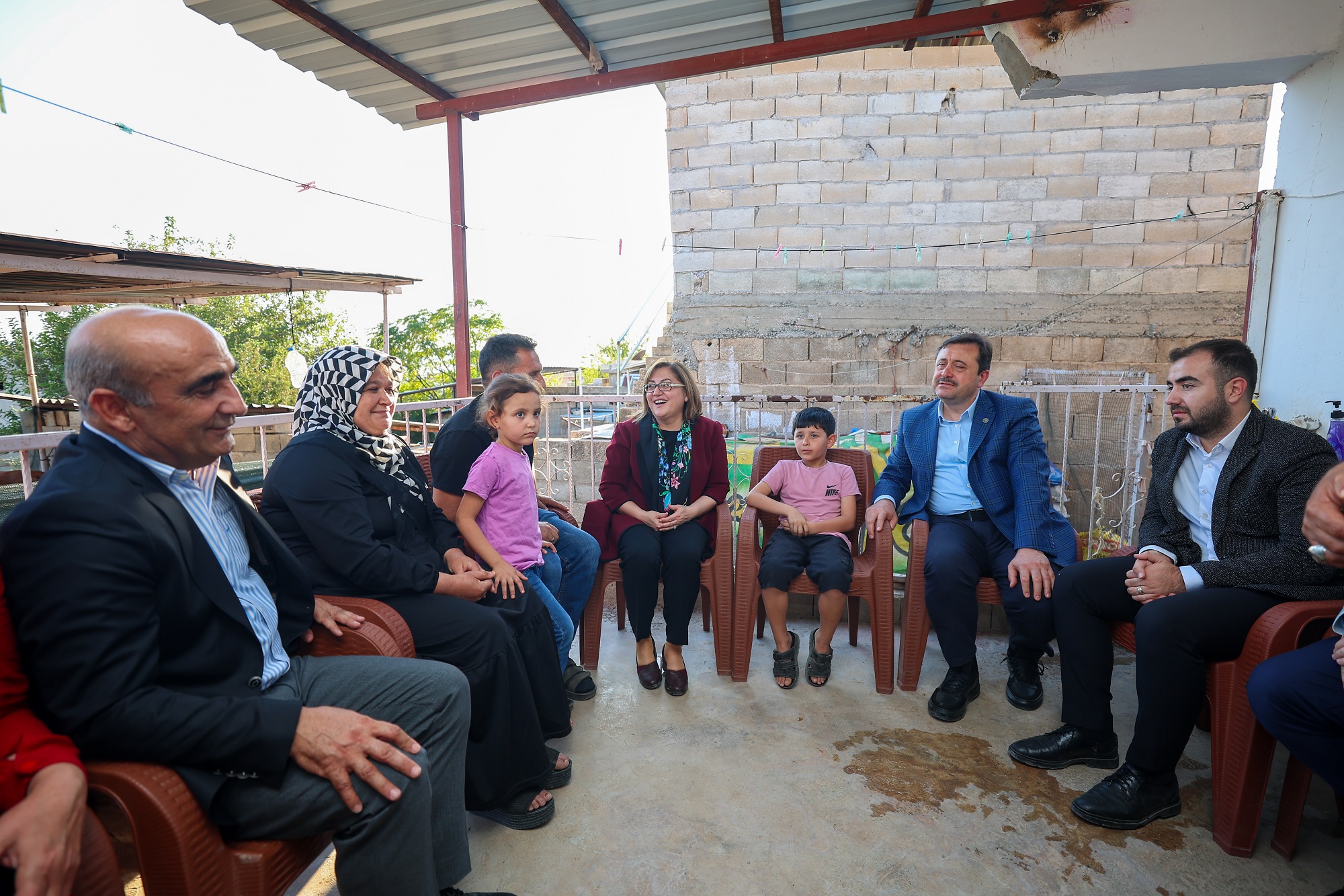 Başkan Şahi̇n, Doğuştan Kulak Yokluğu Bulunan Mi̇ni̇k Sabri̇’ni̇n Hayalleri̇ne Dokundu (4)