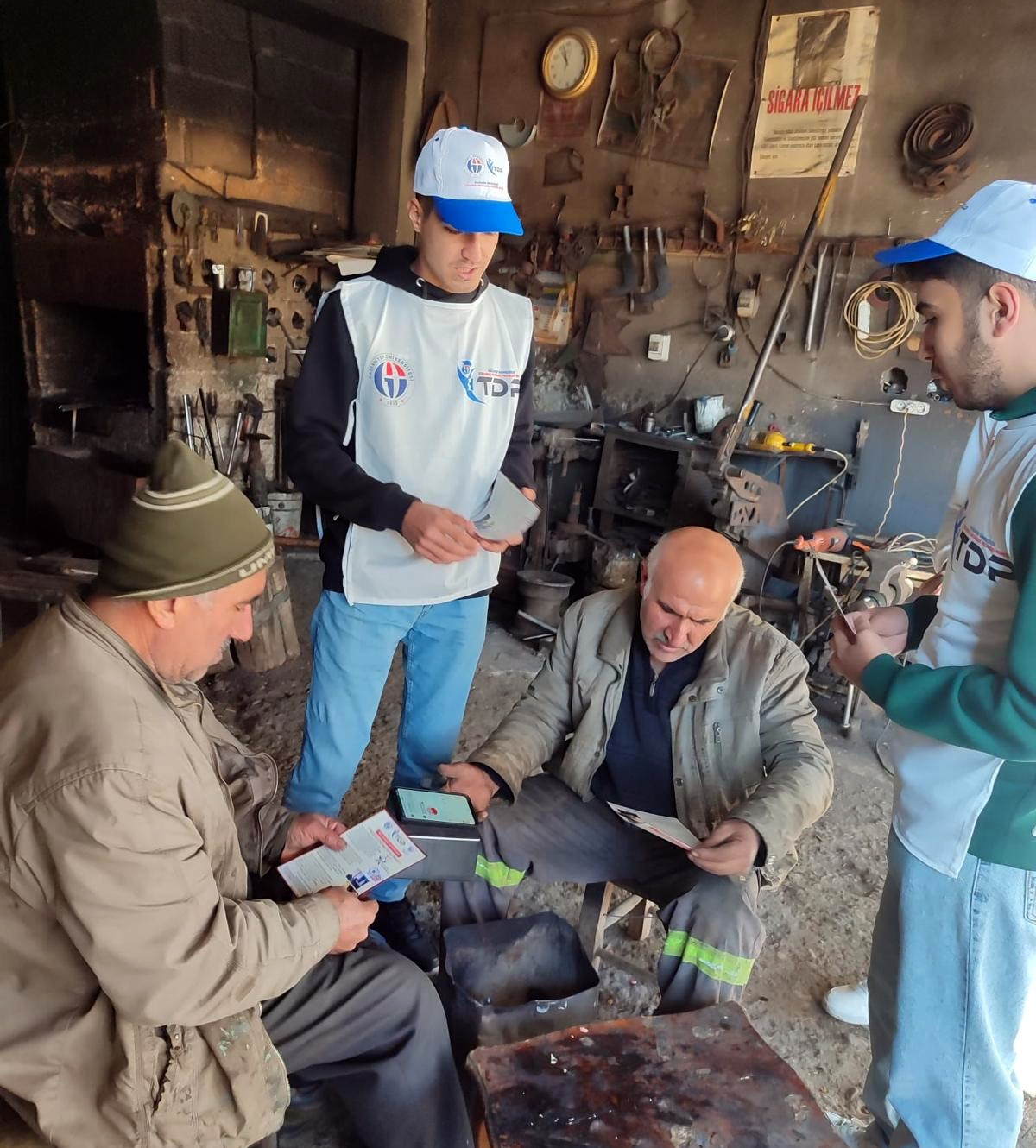 Gaün’de Sobadan Zehi̇rlenmelere Karşi Bi̇lgi̇lendi̇rme Çalişmasi 3