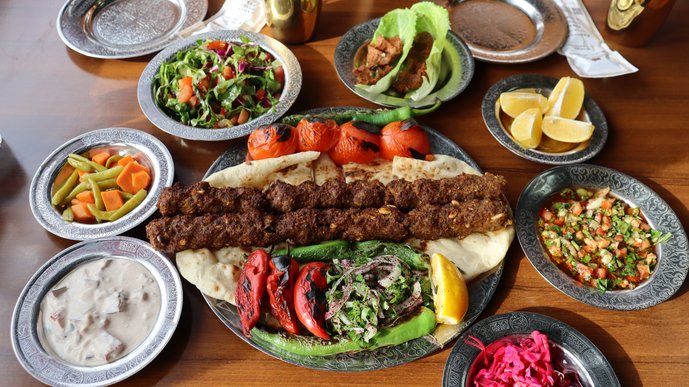 Kebap A A 20250115 36750103 36750102 G A Z I A N T E P I N U N U T U L M A Y A Y U Z T U T M U S T E S C I L L I L E Z Z E T I S I M I T K E B A B I