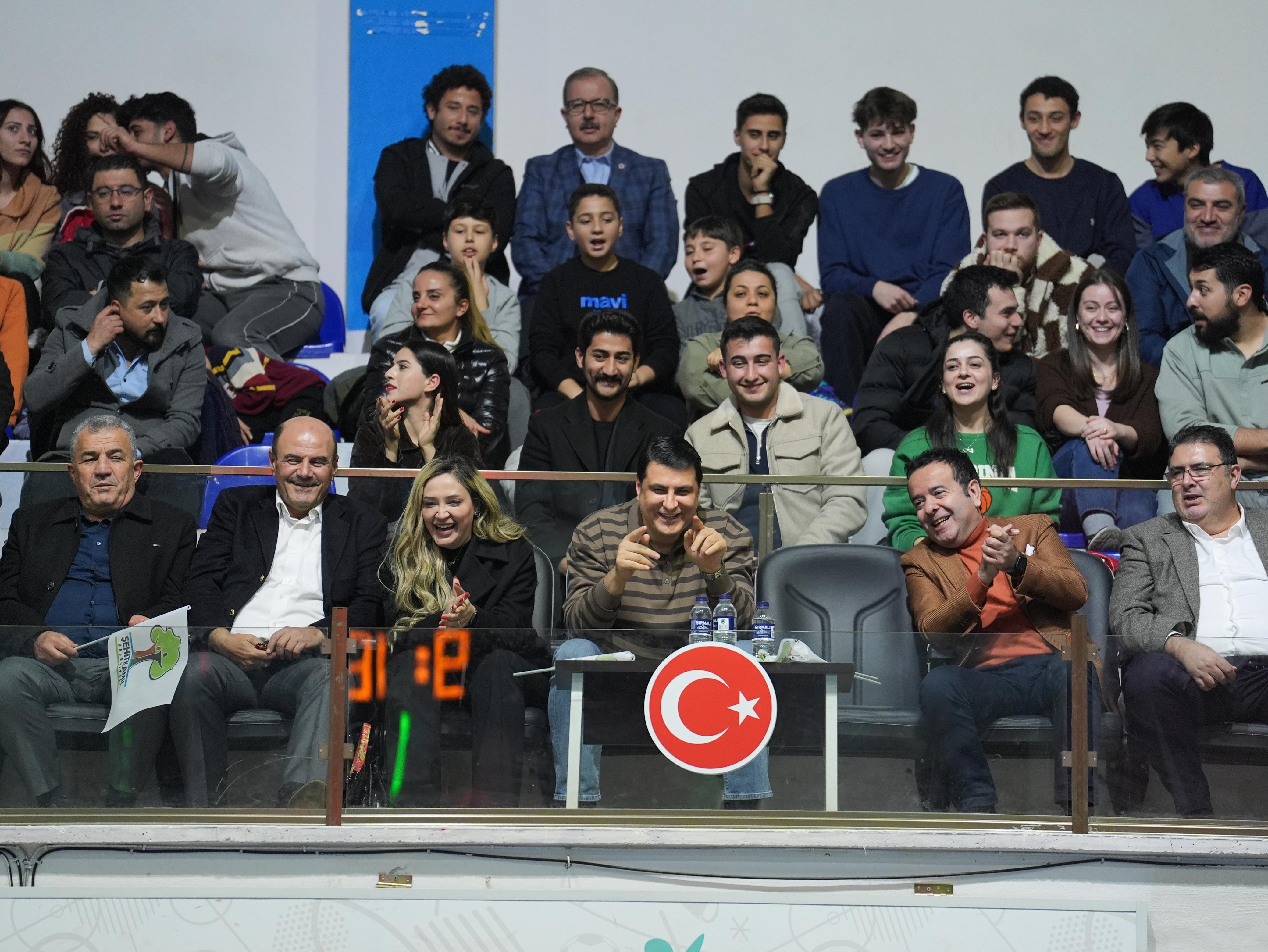 Şehitkamil Basketbol Takmı (2)