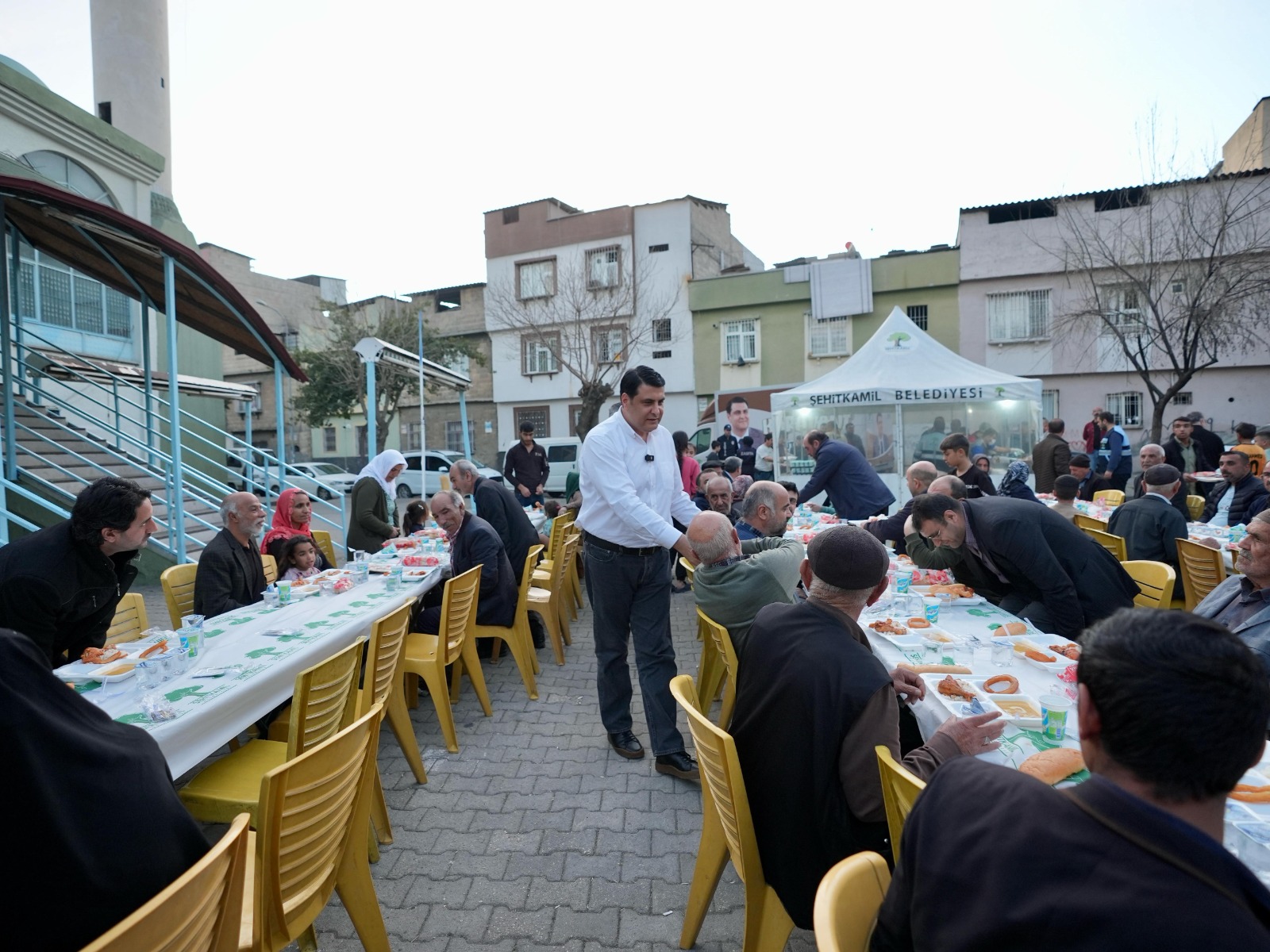 Başkan Yılmaz 29 Ekim Mahallesinde Iftar Açtı (5)