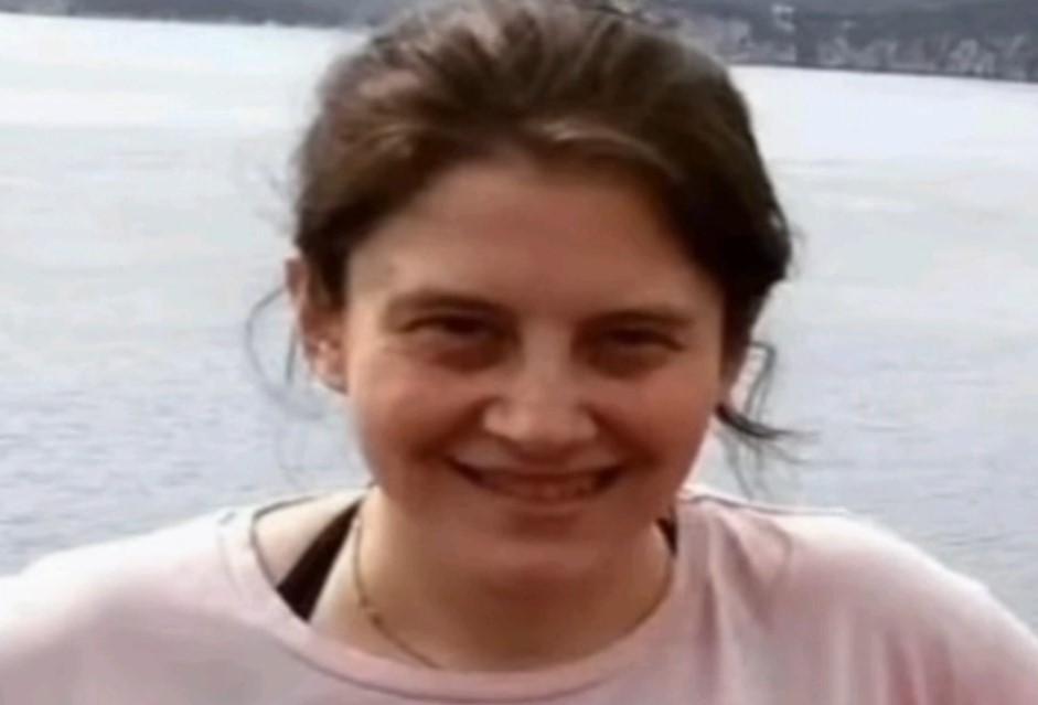 Ece Gürel (2)-1