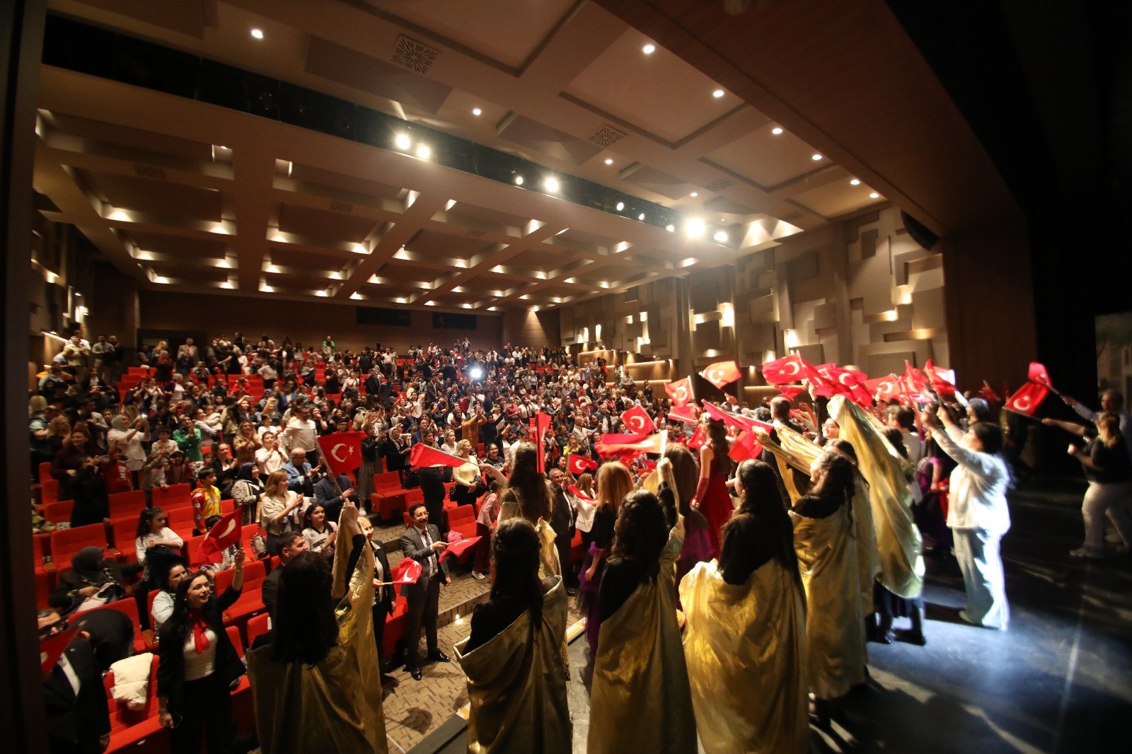Gkv’liler 'Bir Shakespeare Rüyası'performansı (1)