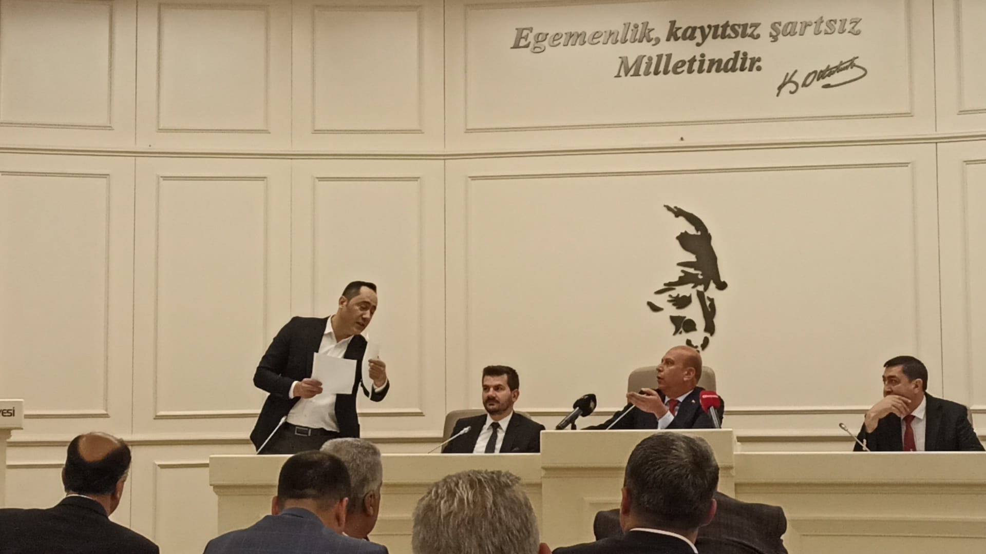 Büyükşehir Meclisi2