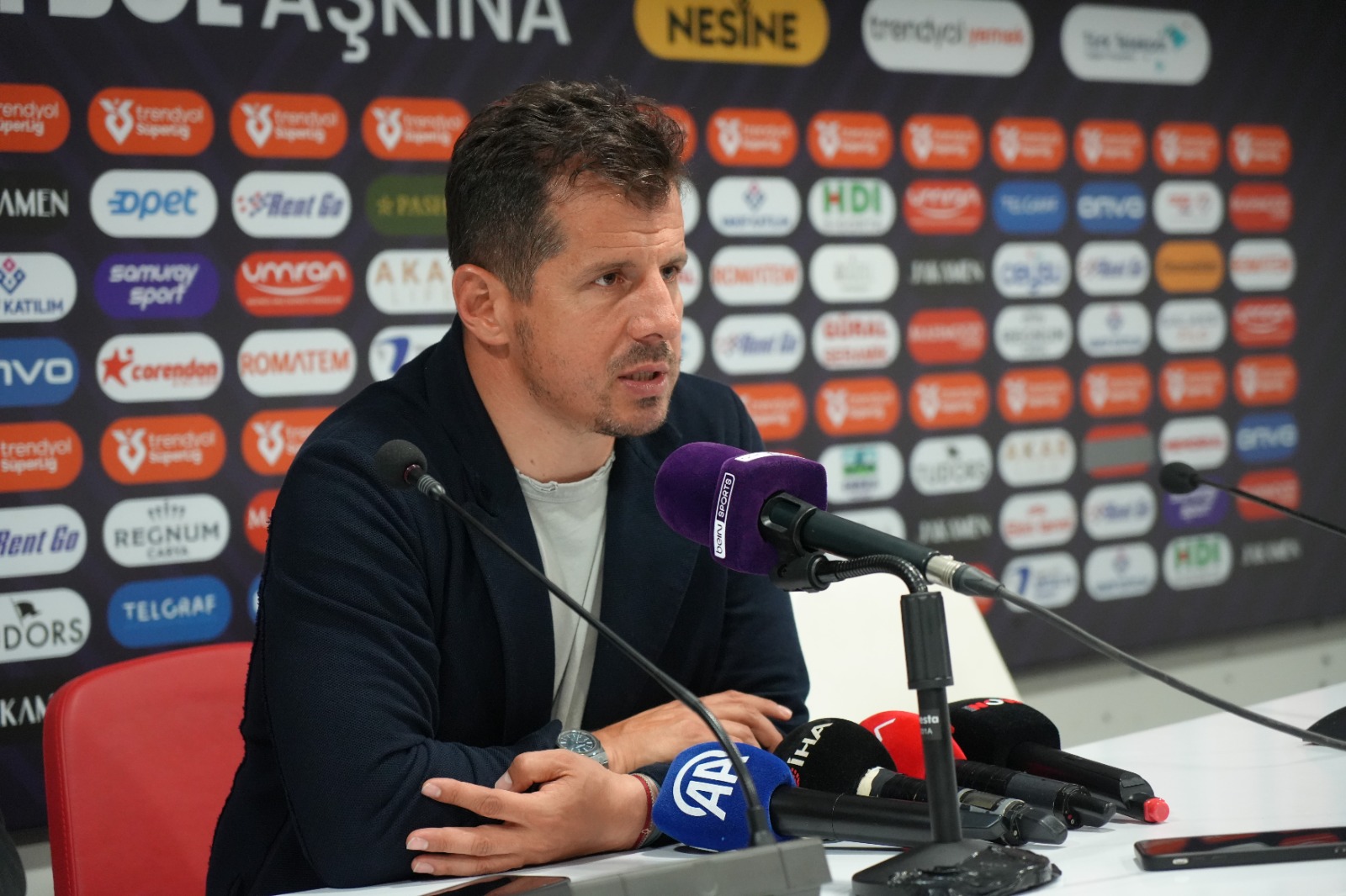Emre Belözoğlu (2)