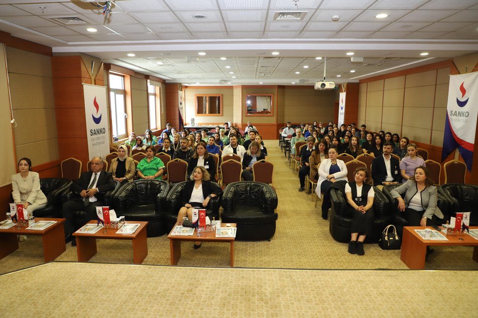 Endoskoplar Ve Dezenfeksi̇yon Uygulamalarinda Yeni̇li̇kler Eği̇ti̇mi̇ (1)
