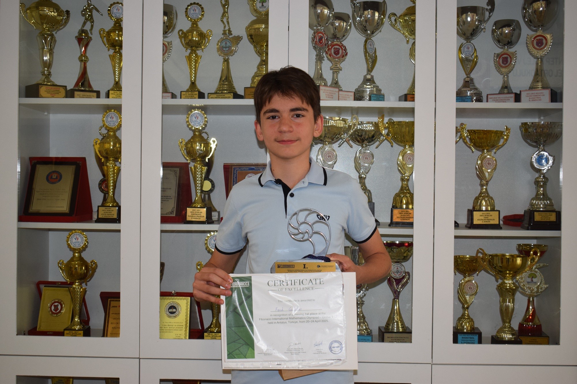 Fibonacci Matematik Olimpiyatları Şampiyonu (2)