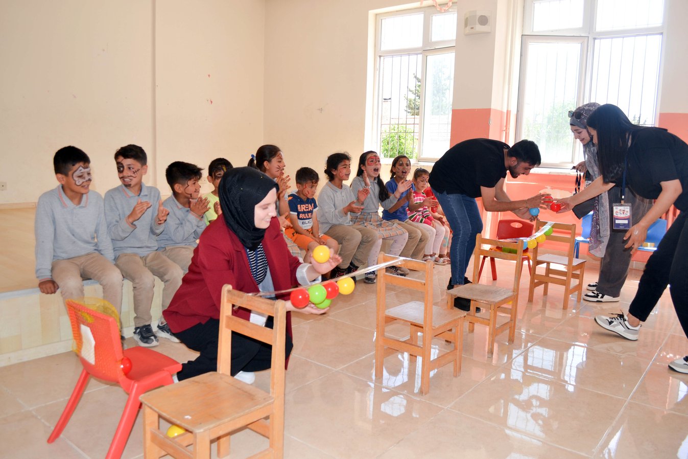 Gaün Oğuzeli̇ Arslanli İlkokulu’na Eği̇ti̇m Ve Sosyal Sorumluluk Zi̇yareti̇ 4