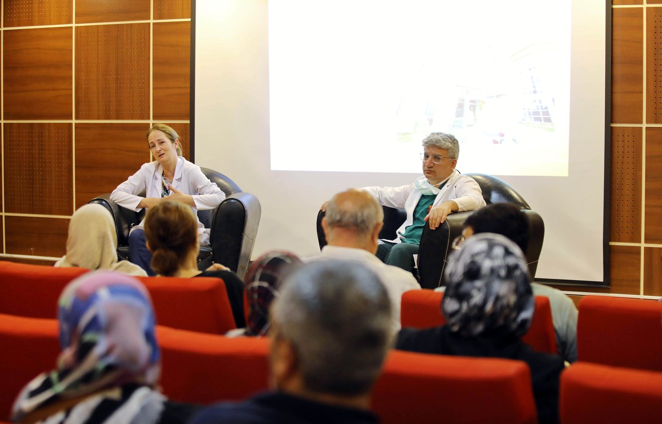 Gaün’den Böbrek Nakli̇ Okulu Etki̇nli̇ği̇ (2)