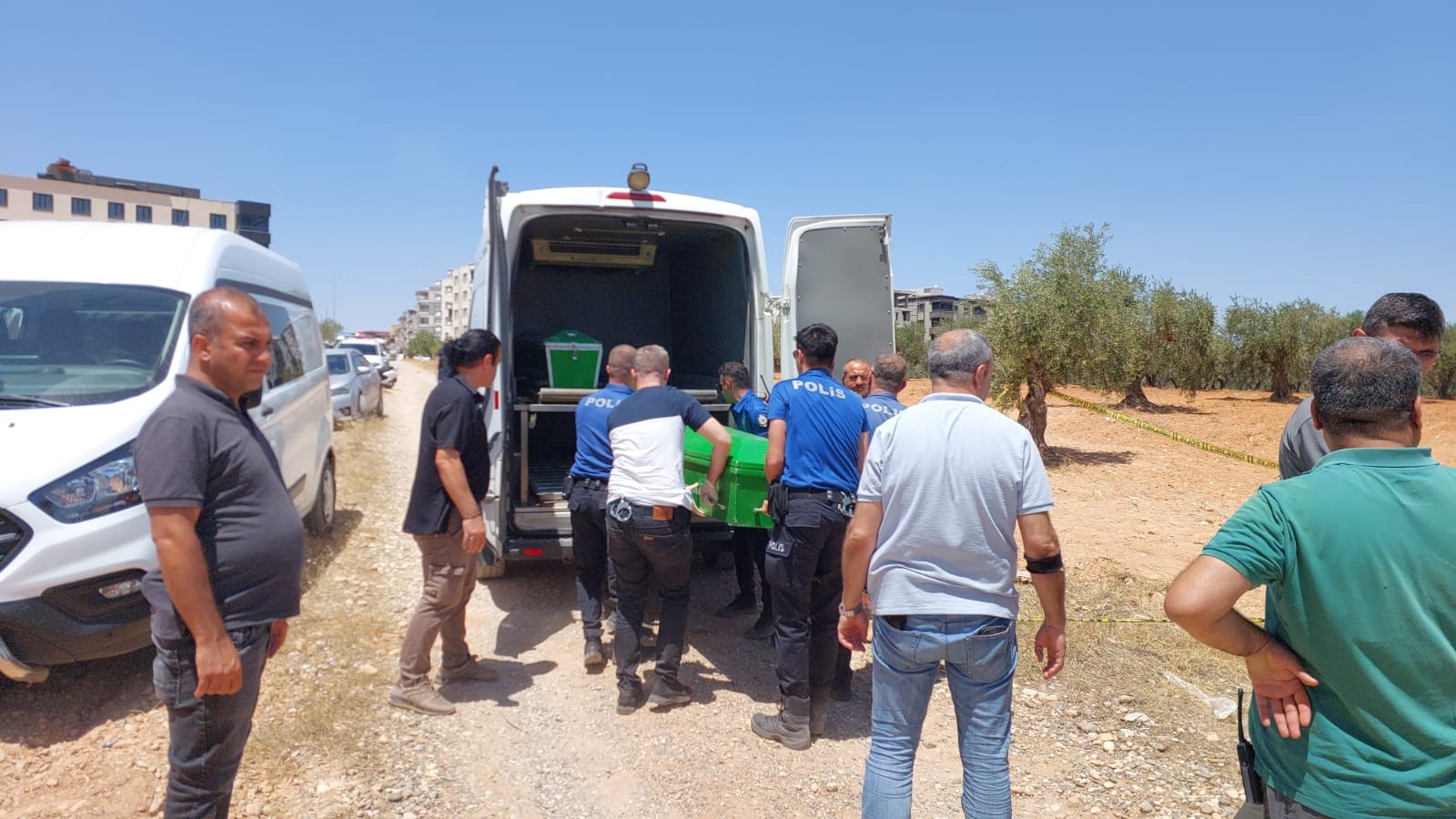 Tarlada Ölü Bulundu (1)