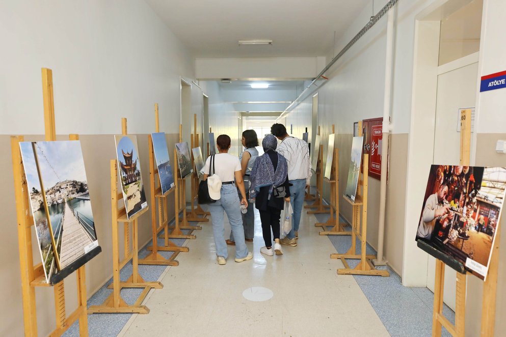 Gaün’de Fotoğraf Sergi̇si̇ 9
