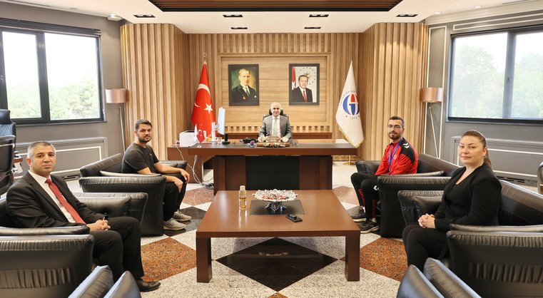 Avrupa Şampi̇yonu Osman Ertürk’ten Rektör Doğan’a Zi̇yaret 2