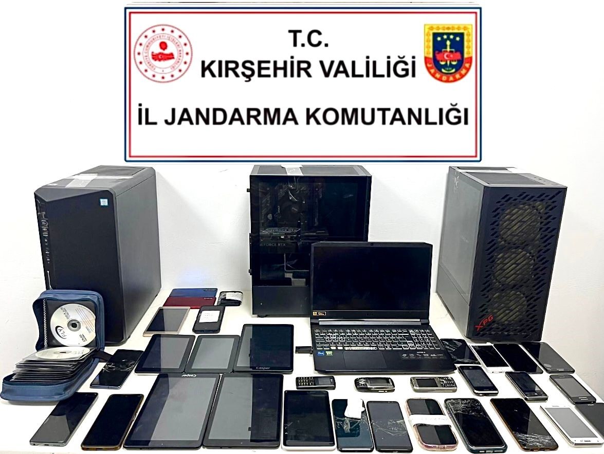 Dolandırıcı A W490325 01