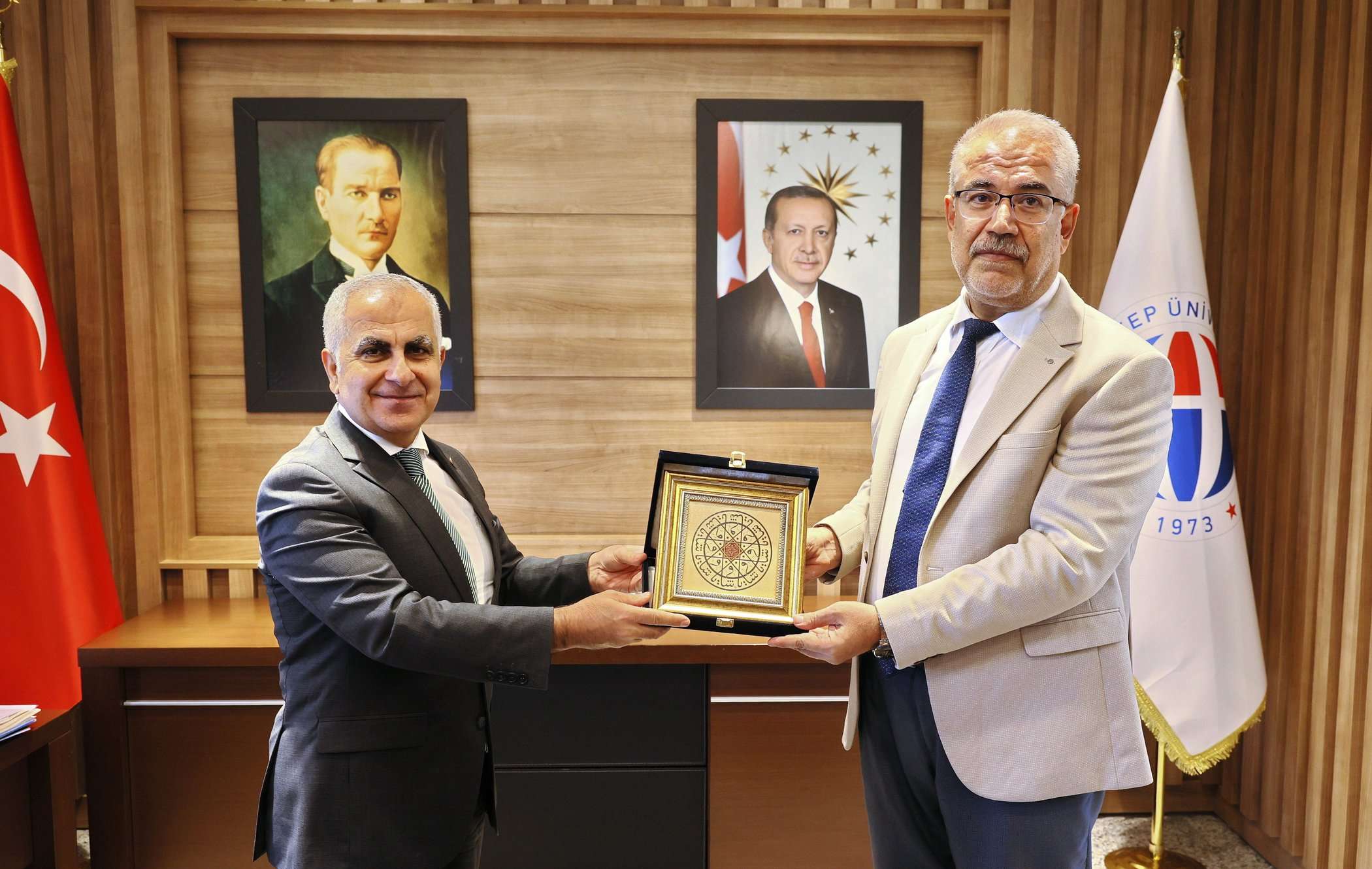 İli̇m Yayma Cemi̇yeti̇’nden Gaün Rektörüne Zi̇yaret 1