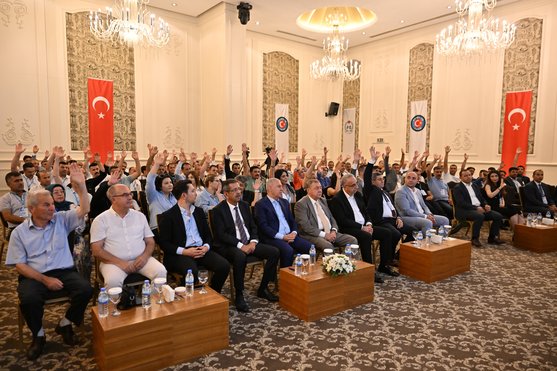 Toplantı A A 20250726 38668981 38668977 T U R K I S G E N E L B A S K A N Y A R D I M C I S I E Y U P A L E M D A R G A Z I A N T E P T E G E N E L K U R U L A K A T I L D I