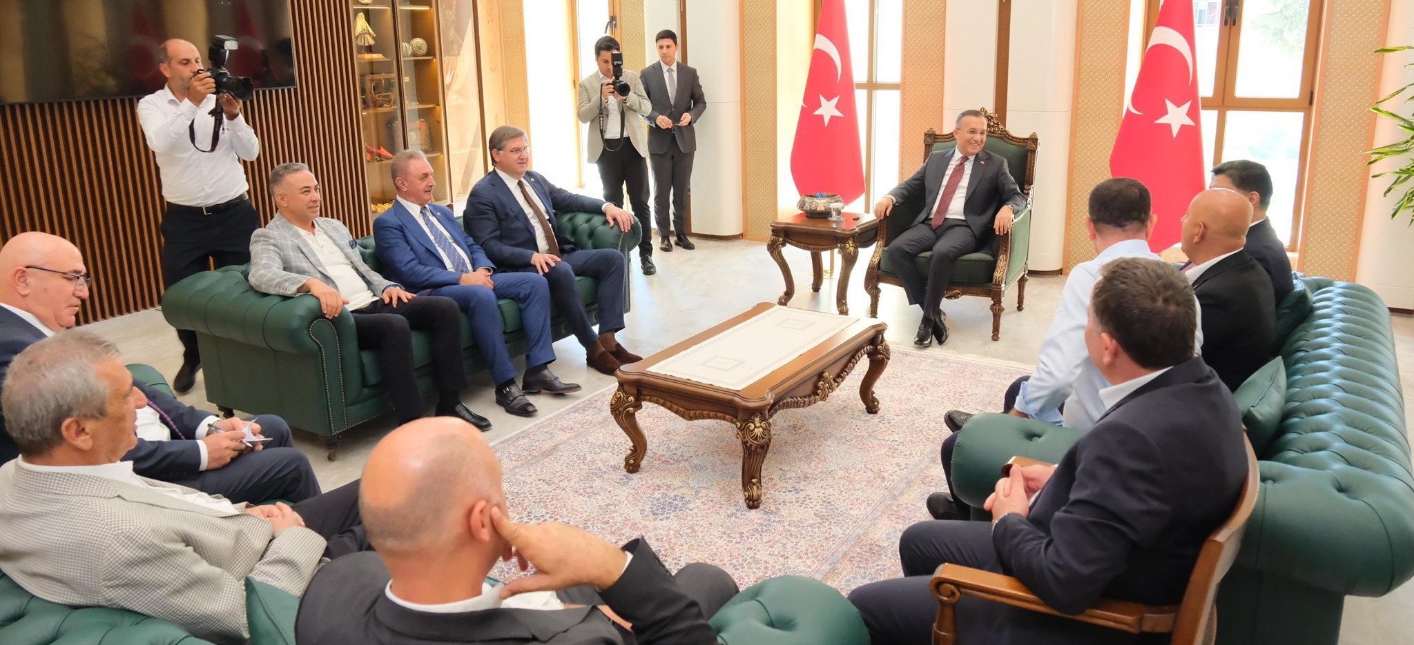 Chp Işi Sıkı Tutuyor (6)