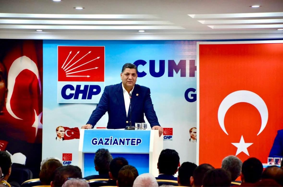 Chp Kiliçlari Kuşandi (3)