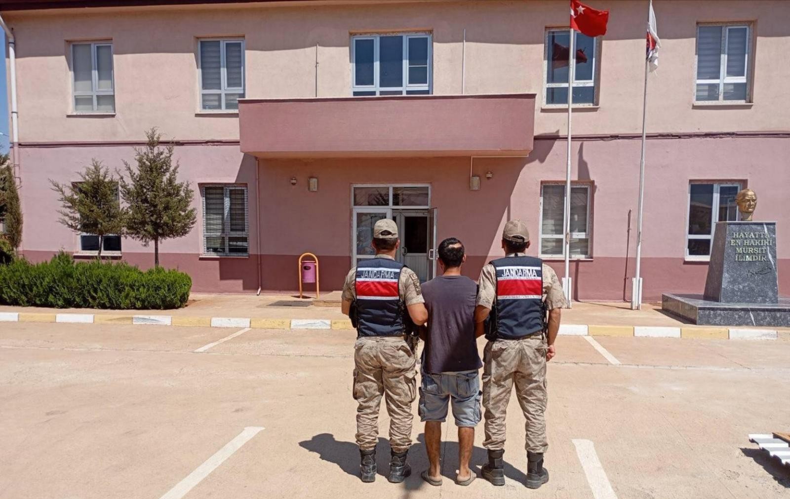 Yasaklı Madde Operasyonu (1)