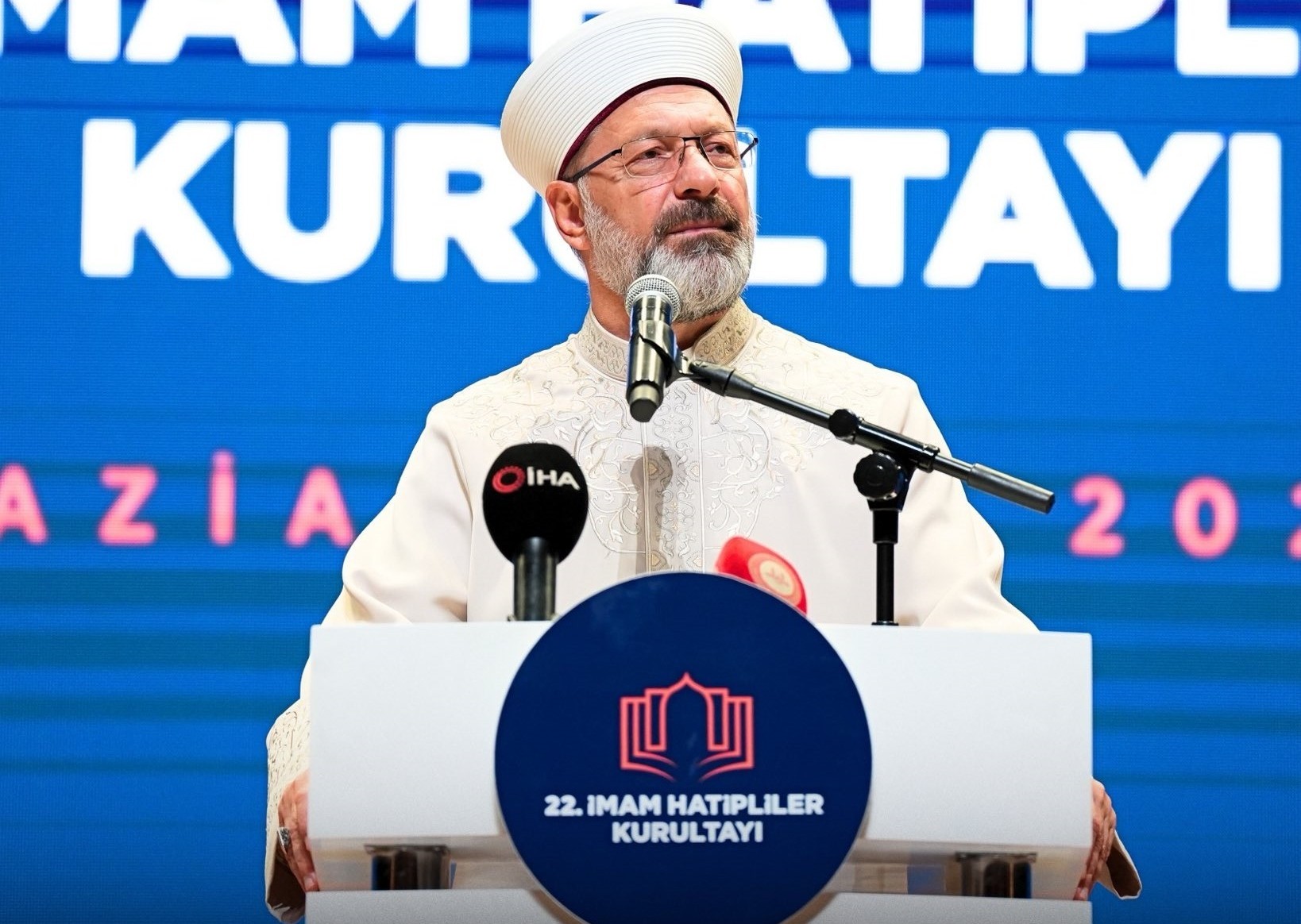 Bakan Kacır (1)